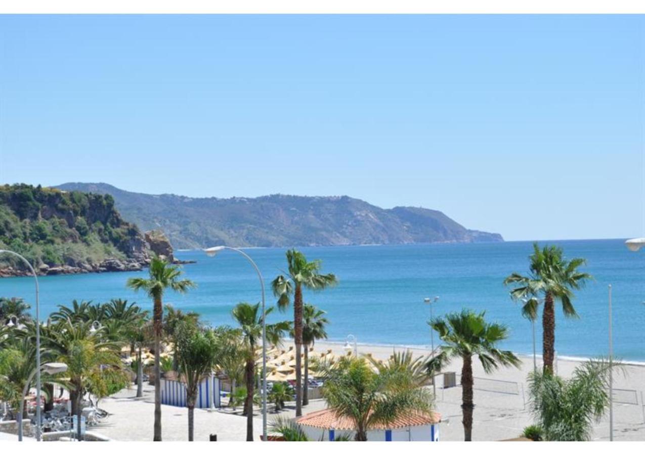Sunny Apartment On Burriana Beach Nerja Eksteriør billede
